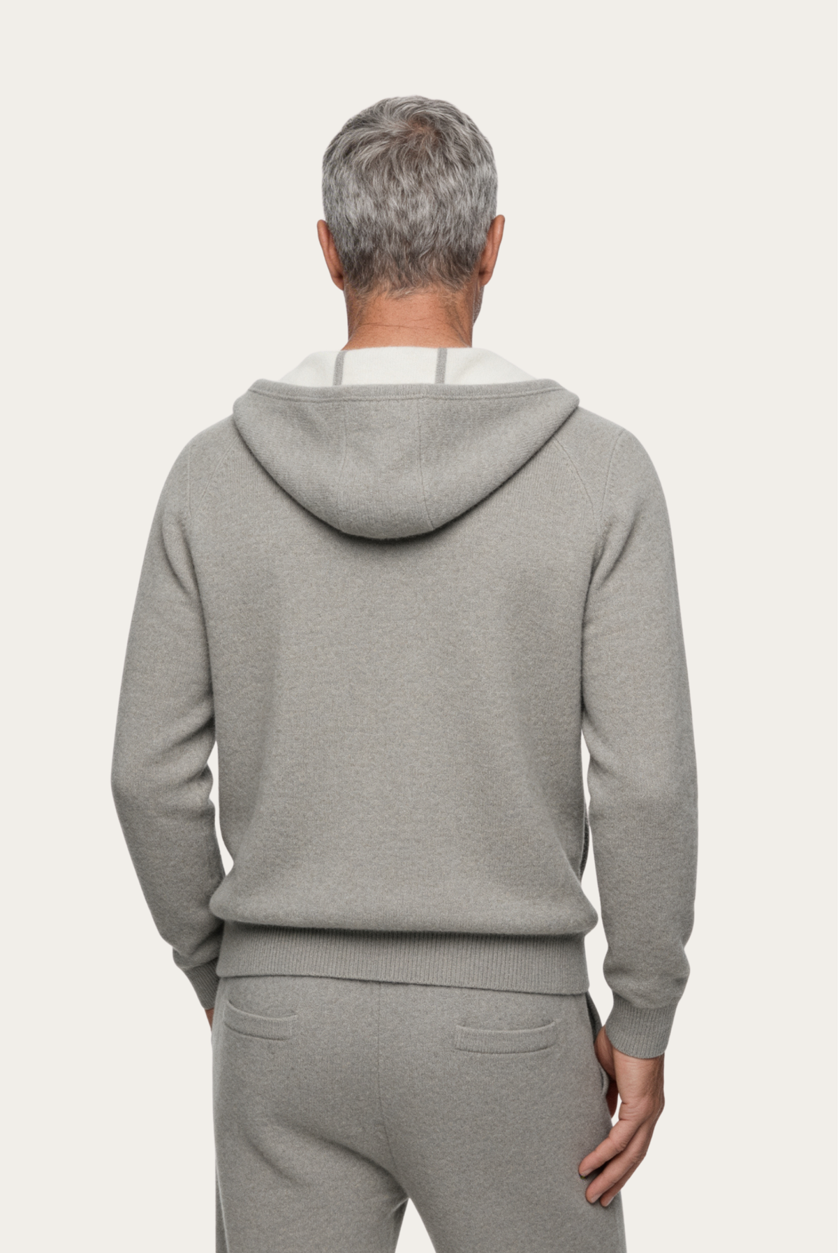 Marzio Dune Conjunto Cachemira Gris de MENIELLE, detalle