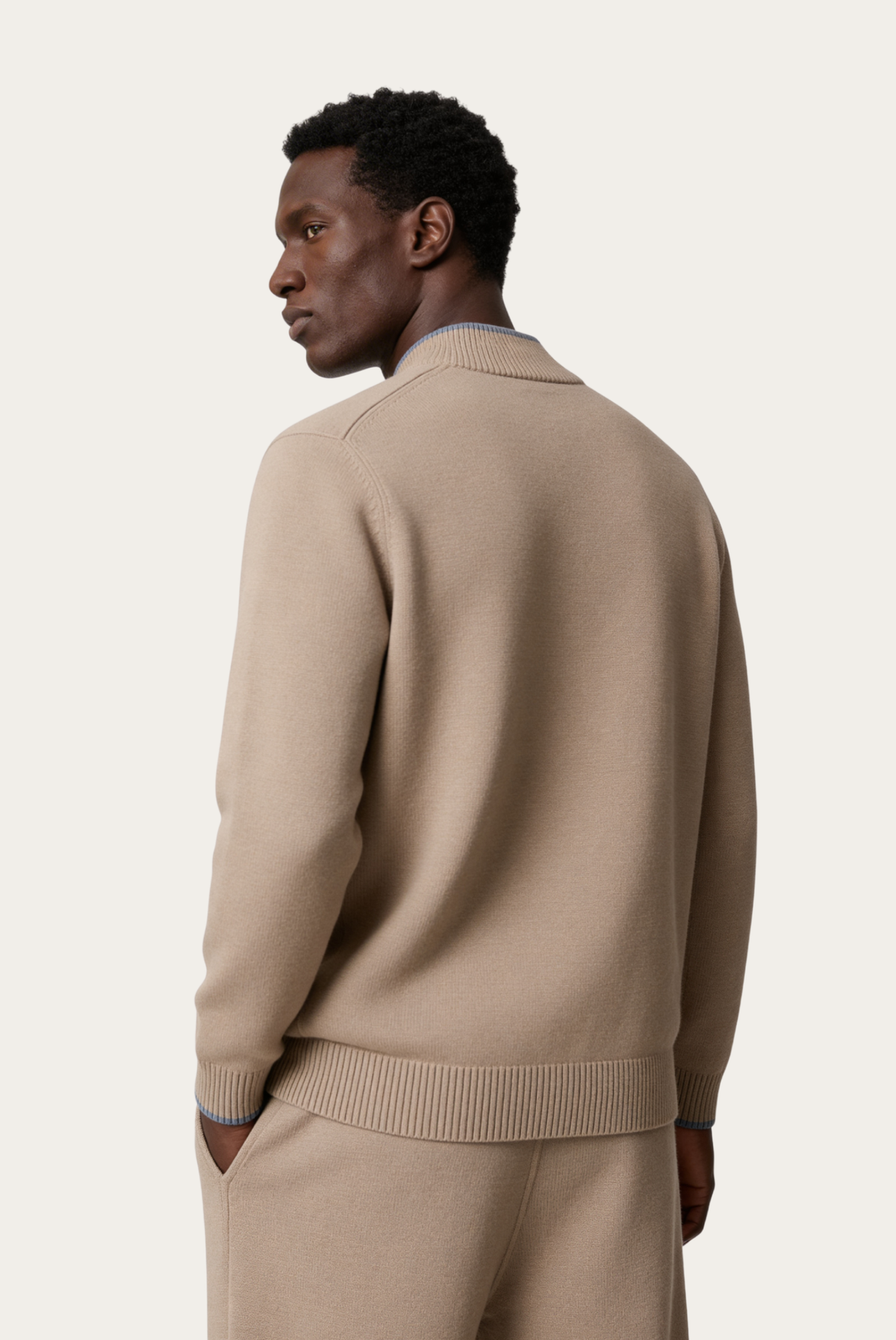 Dante Nocturne Conjunto Lana Merino Beige de MENIELLE, detalle