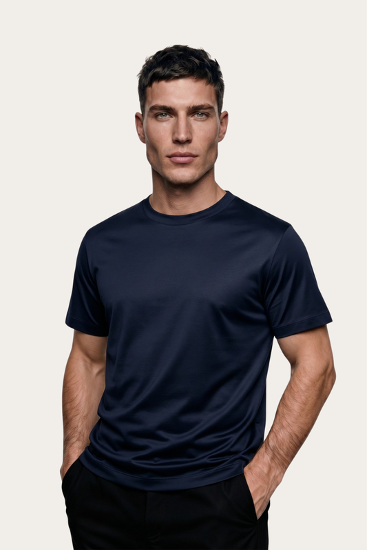Marcello Camiseta Esencial Navy de MENIELLE, detalle