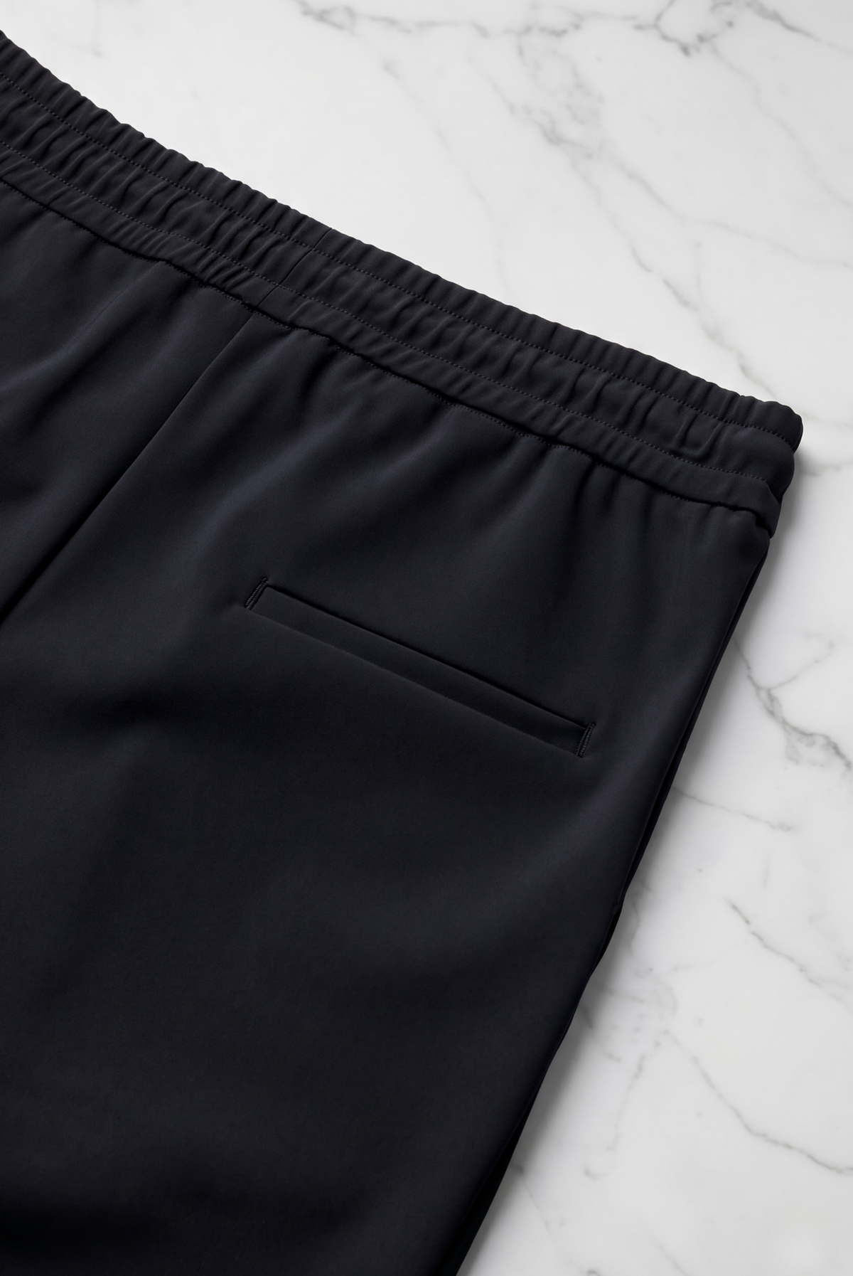 Verona Pantalón Negro de MENIELLE, detalle