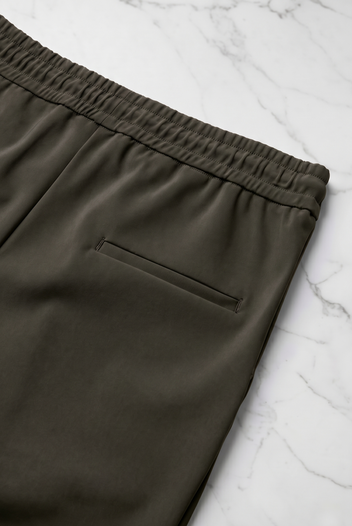 Verona Pantalón Caqui de MENIELLE, detalle