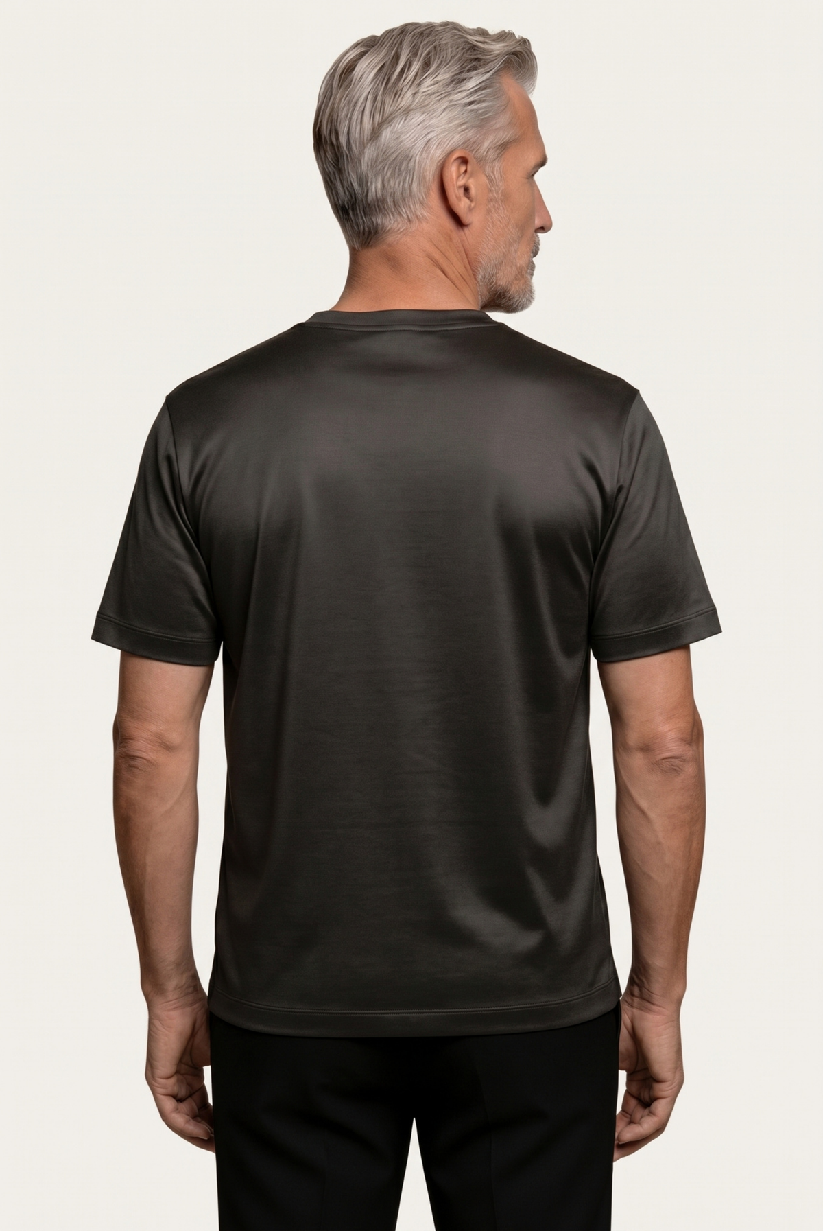 Marcello Camiseta Esencial Gris de MENIELLE, detalle