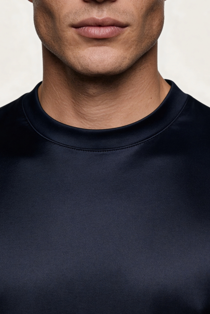 Marcello Camiseta Esencial Navy de MENIELLE, detalle