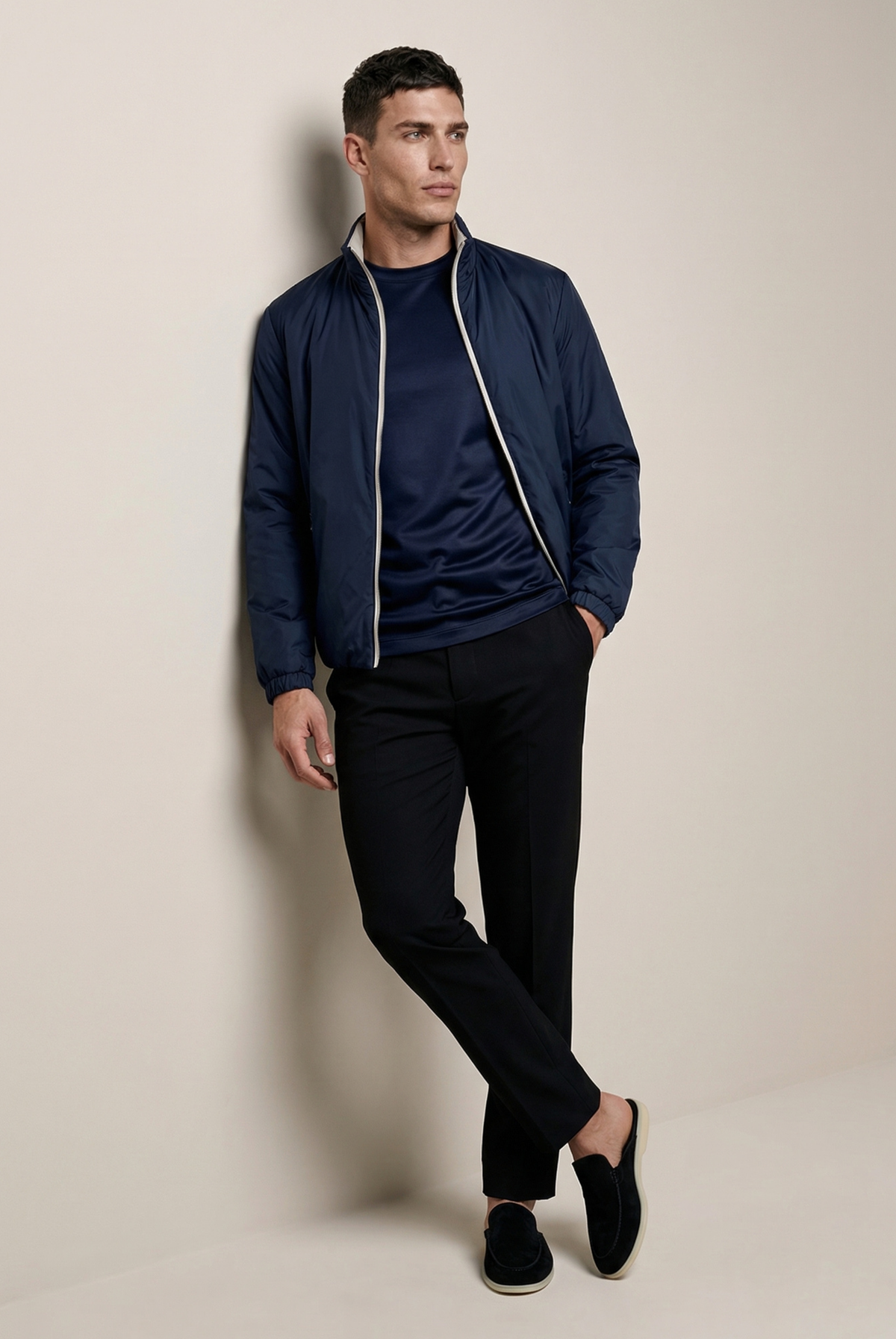 Marcello Camiseta Esencial Navy de MENIELLE, detalle