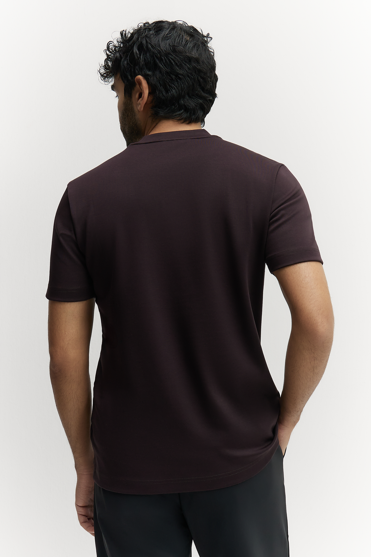 Lucca Camiseta Premium Morera de MENIELLE, detalle