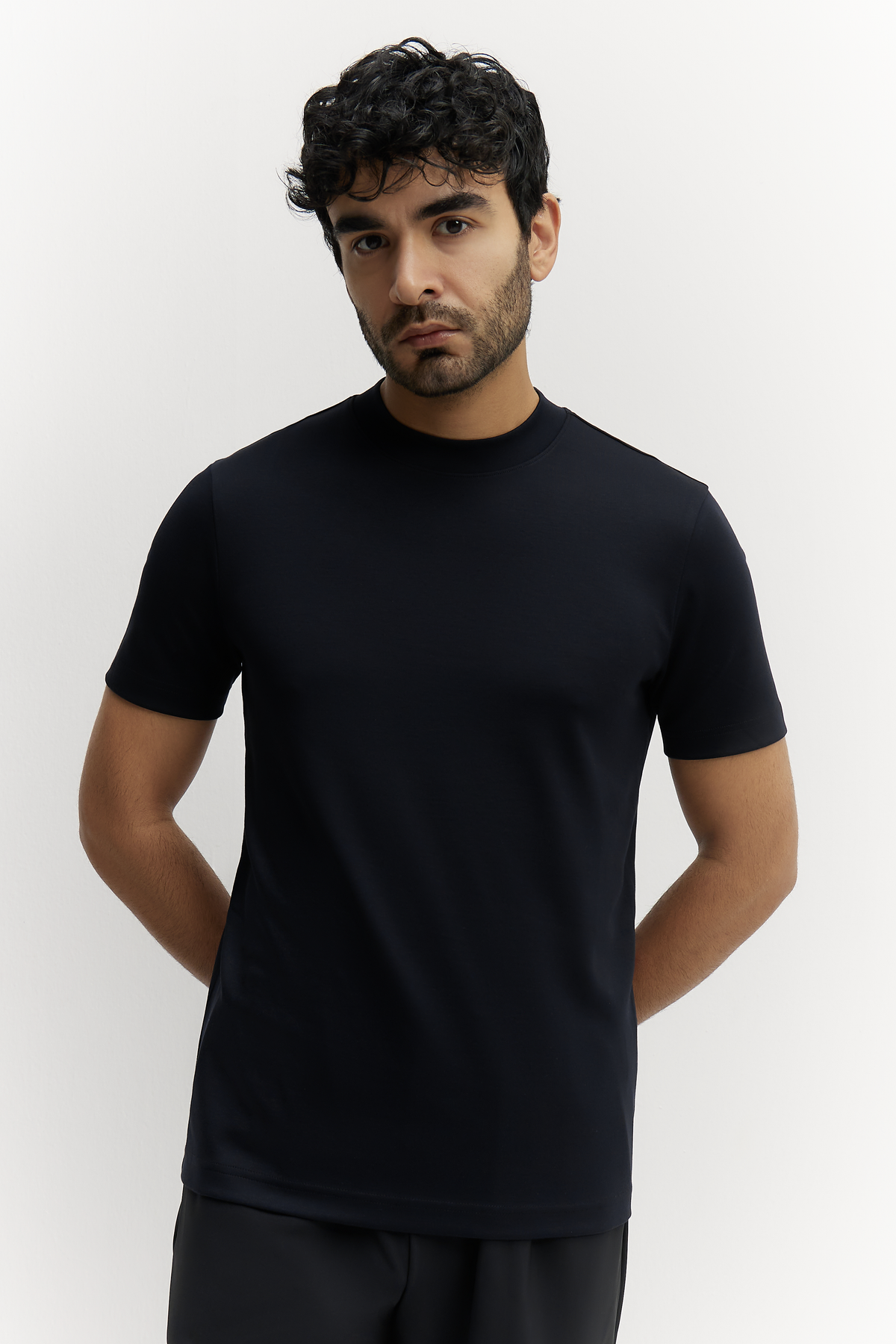 Lucca Camiseta Premium Azul Marino de MENIELLE, detalle