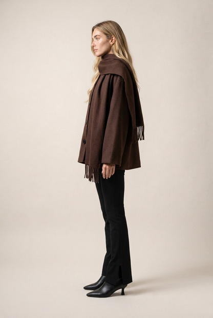 Belmore Abrigo Chocolate de Menielle, vista lateral