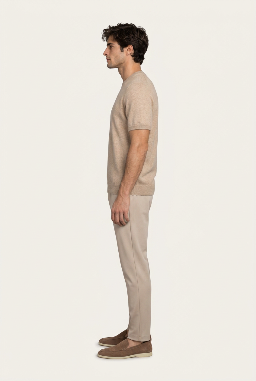 Enzo Camiseta Cachemira Beige de Menielle, vista lateral