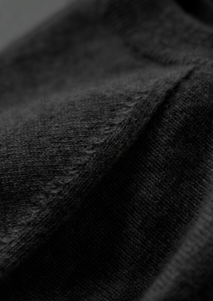 Enzo Camiseta Cachemira Nero de Menielle, detalle del tejido