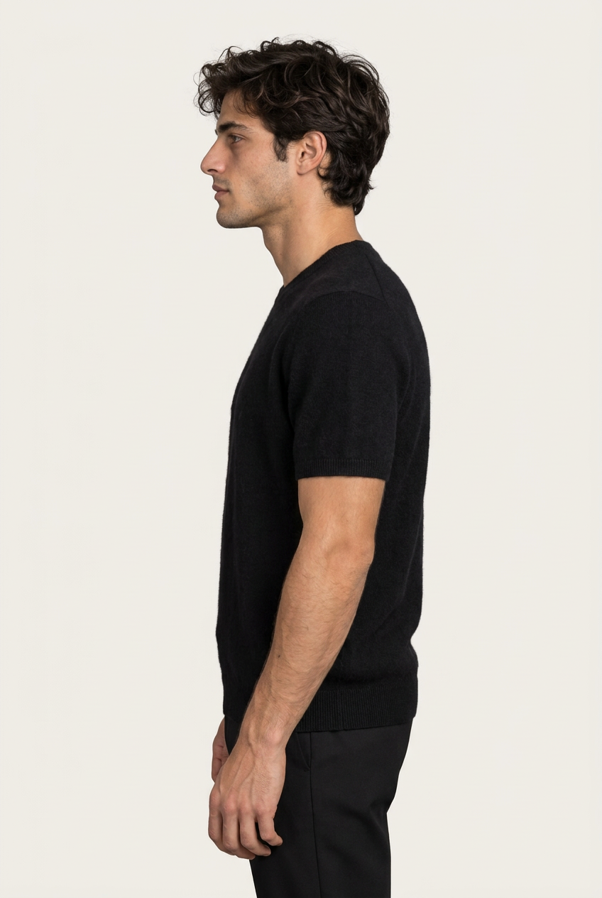 Enzo Camiseta Cachemira Nero de Menielle, vista lateral