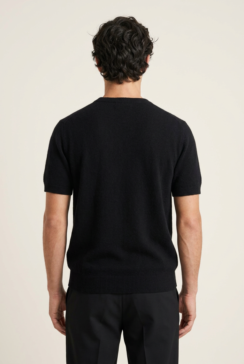 Enzo Camiseta Cachemira Nero de Menielle, vista posterior