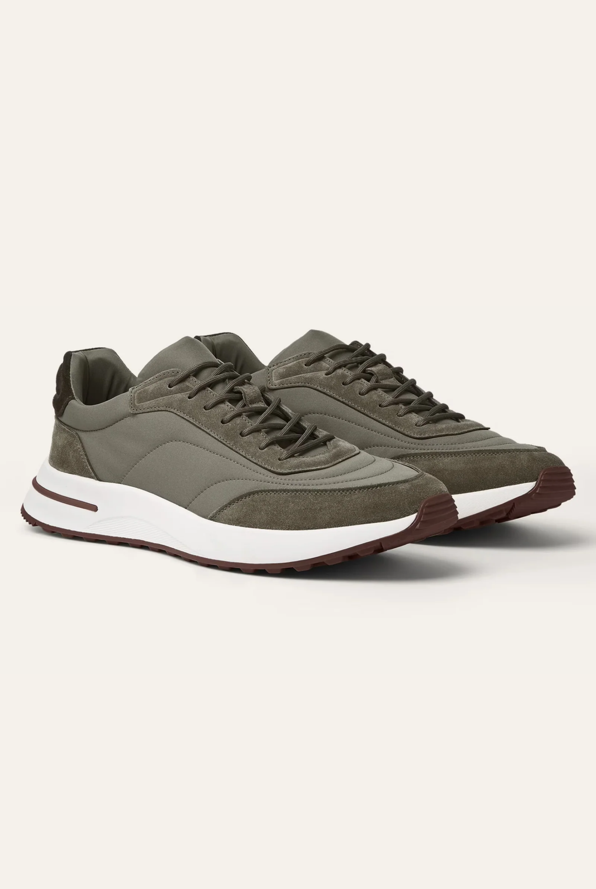 Enzo Sneakers Oliva de Menielle, par completo