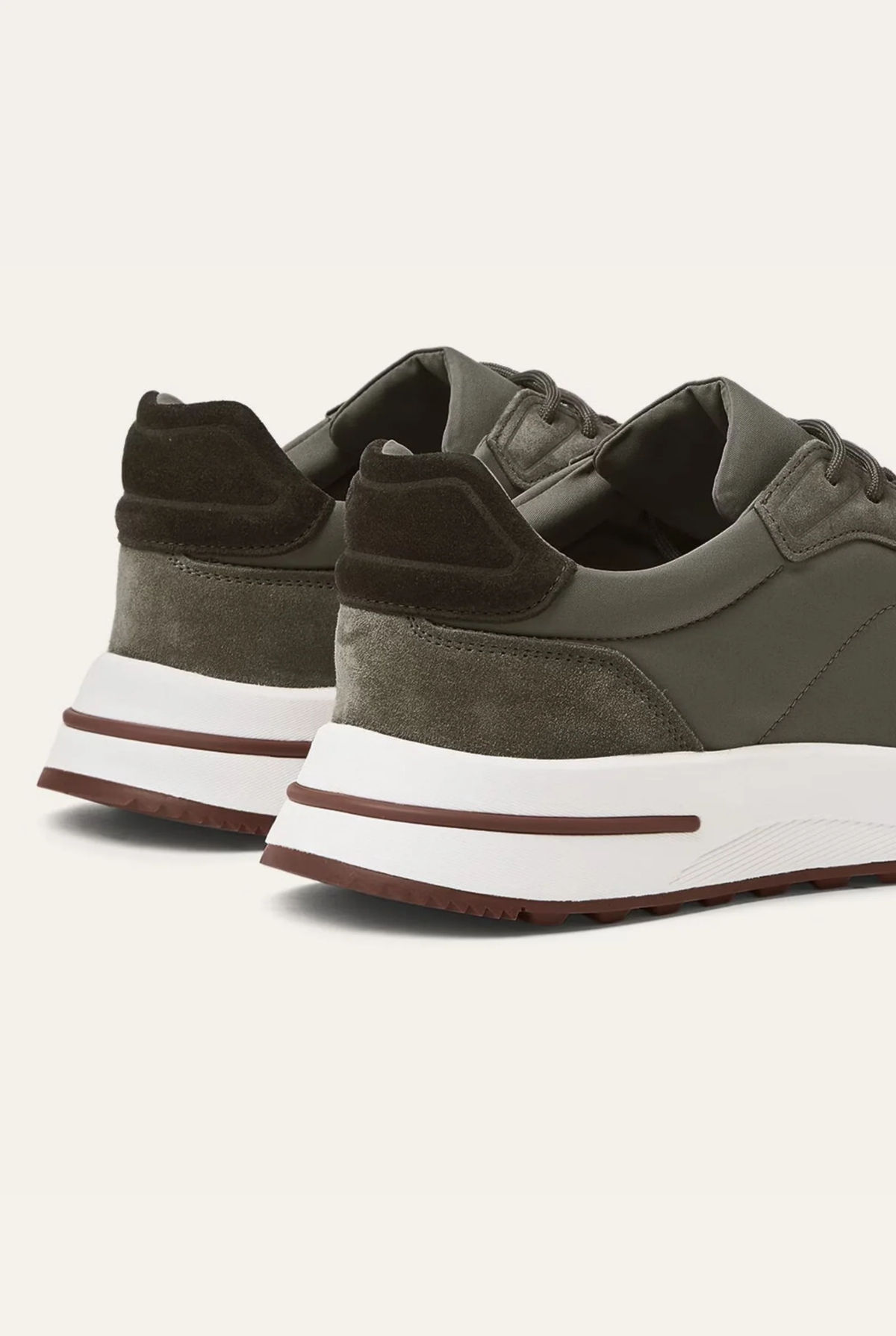 Enzo Sneakers Oliva de Menielle, vista trasera