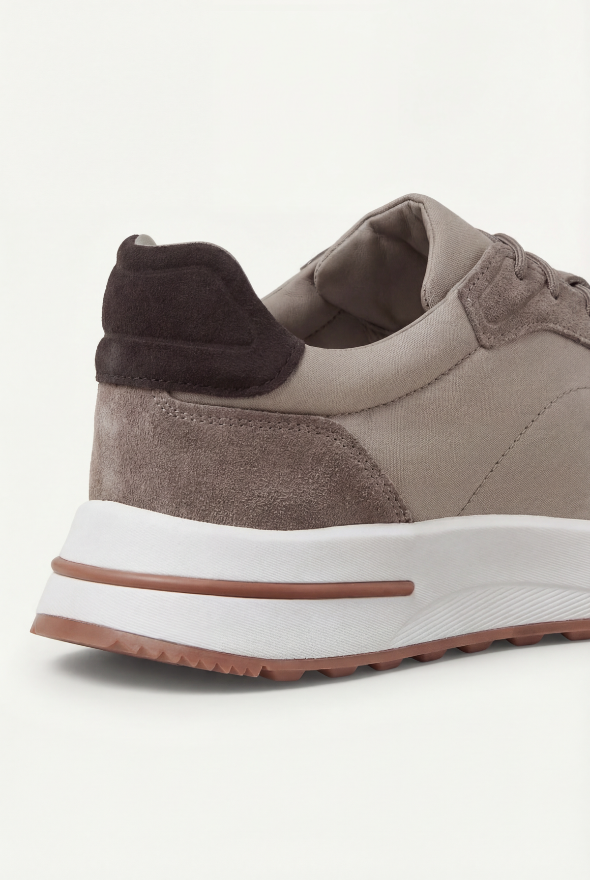 Enzo Sneakers Piedra de Menielle, vista trasera