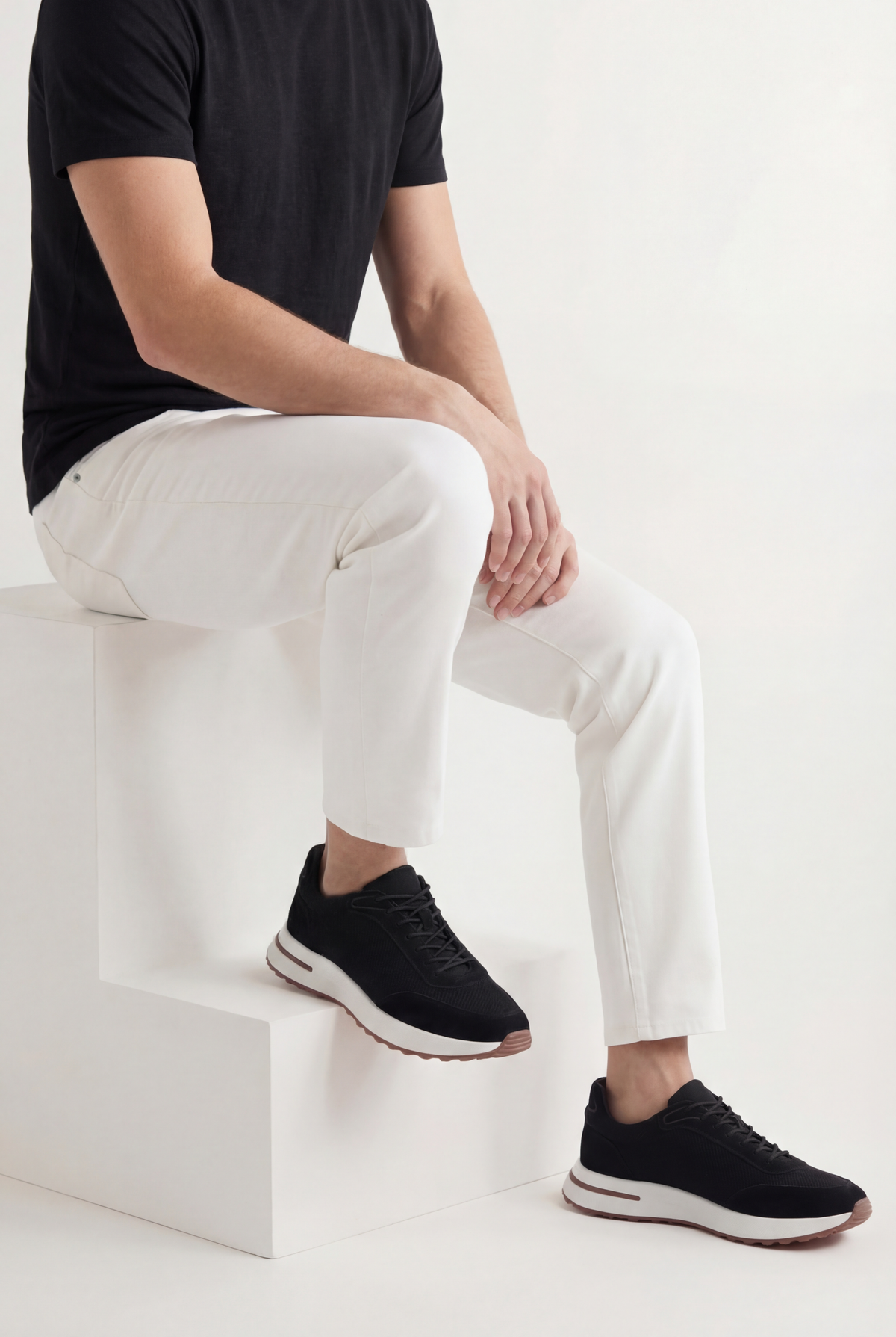 Stresa Sneaker Nero de Menielle, detalle puesto