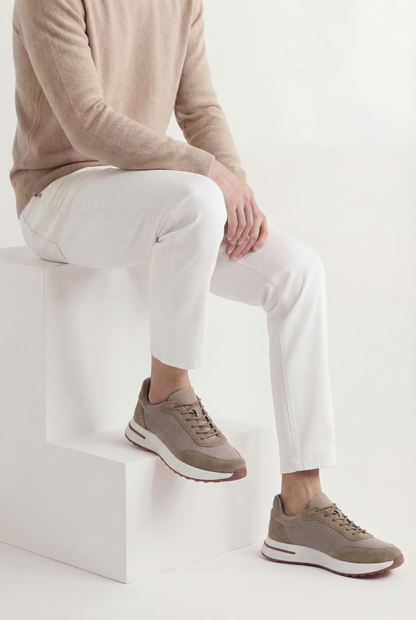 Stresa Sneaker Taupe de Menielle, detalle puesto