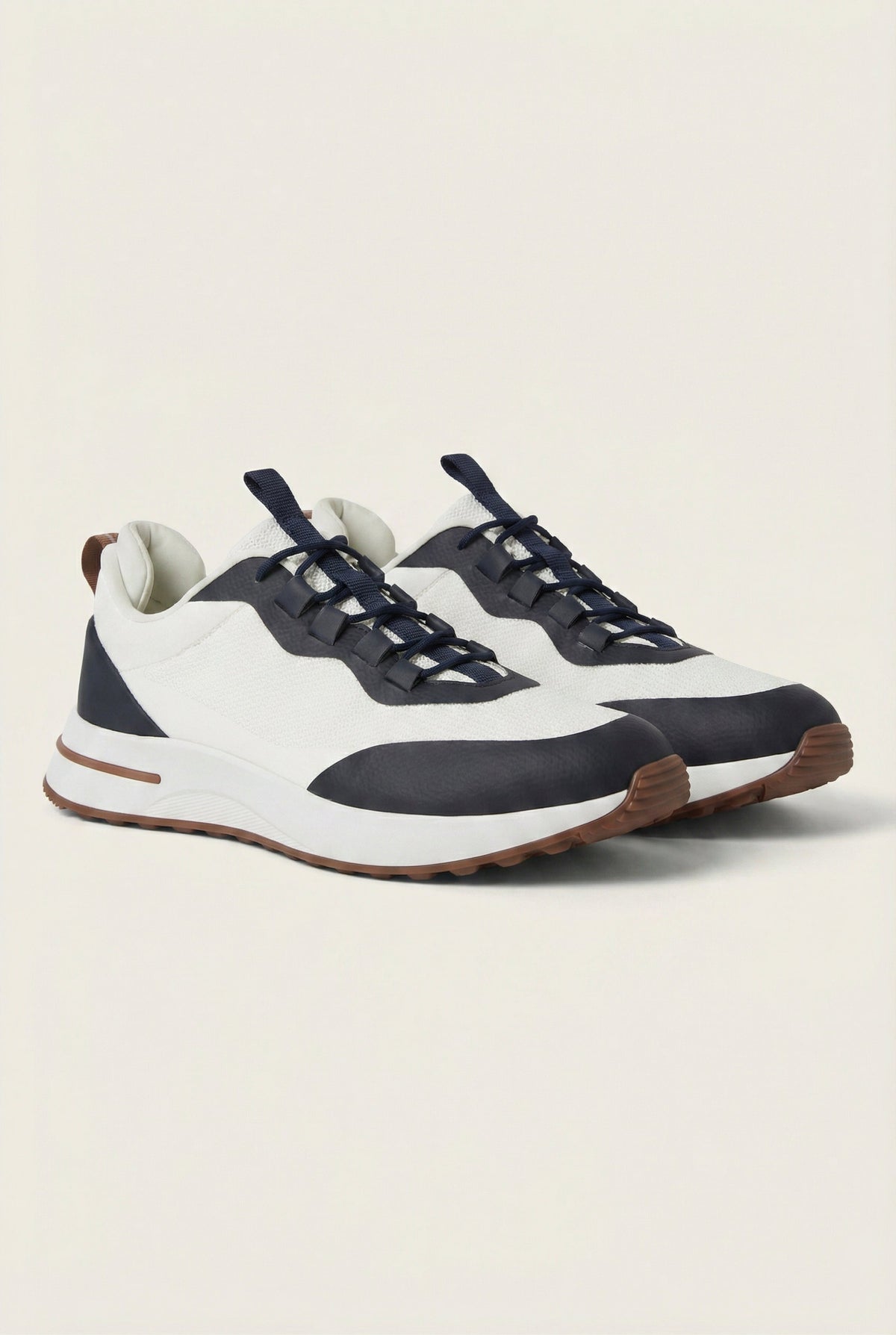 Taormina Sneaker Blanc Navy de Menielle, detalle talon