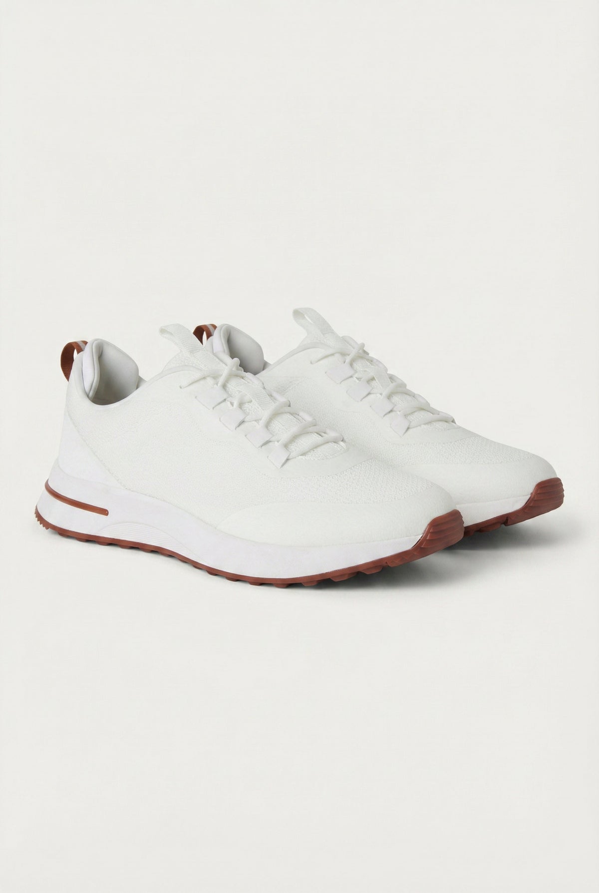 Taormina Sneaker Blanc de Menielle, tres cuartos par completo
