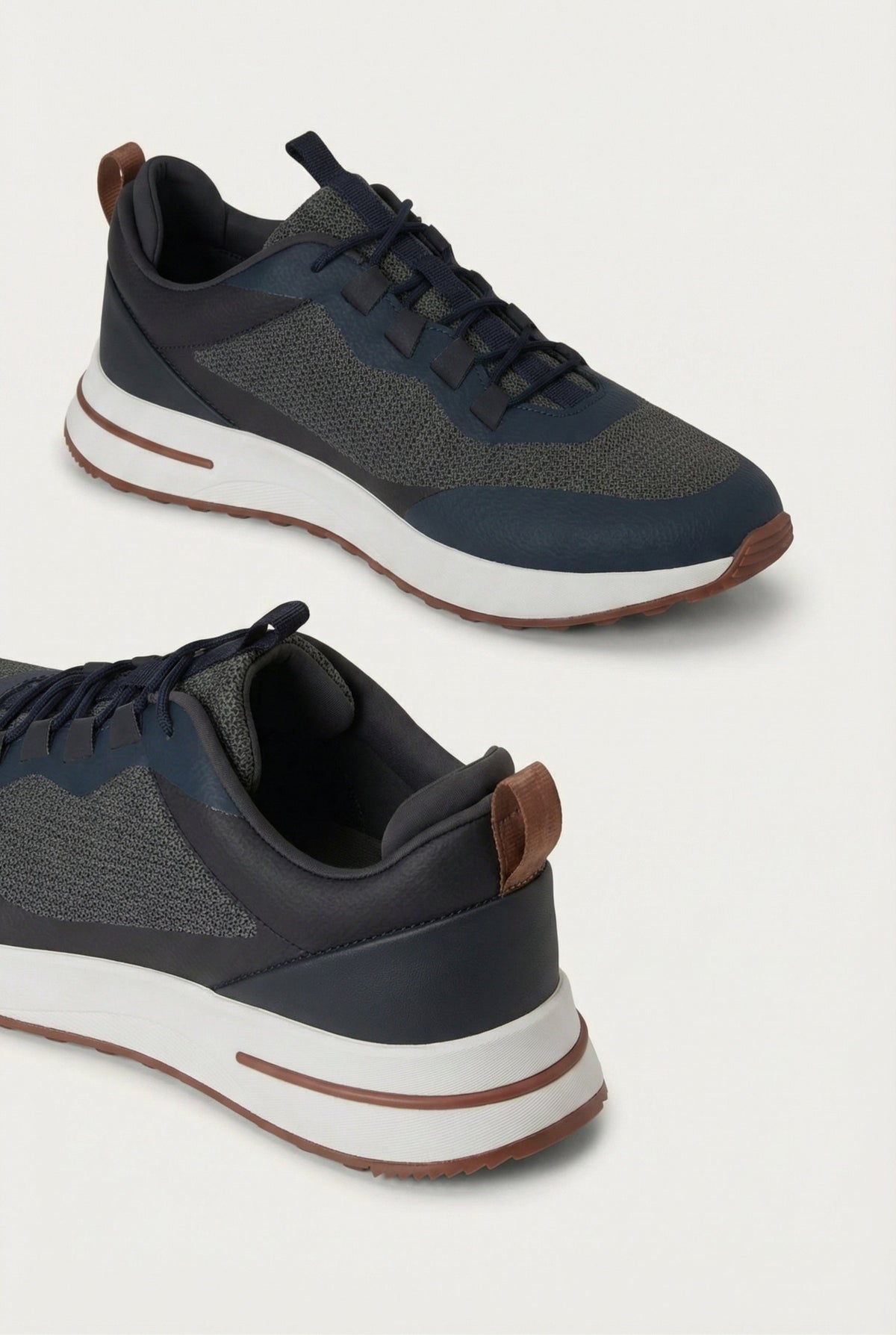 Taormina Sneaker Navy Gris de Menielle, lateral detalle