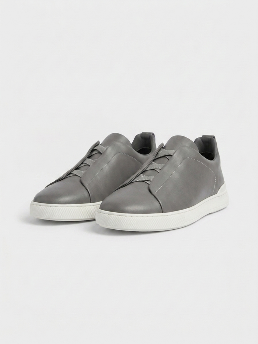 Vittorio Sneakers Gris Piel de Menielle, vista tres cuartos