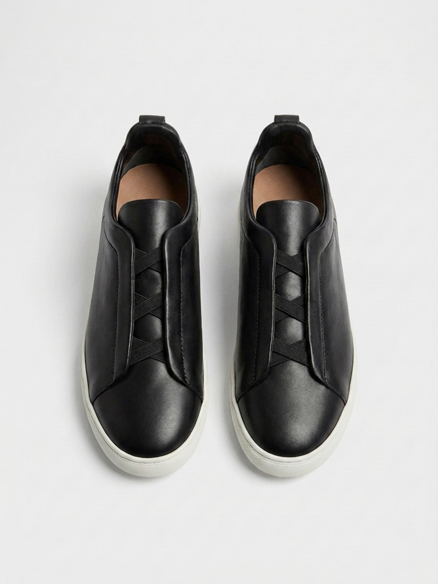 Vittorio Sneakers Nero Piel de Menielle, vista tres cuartos
